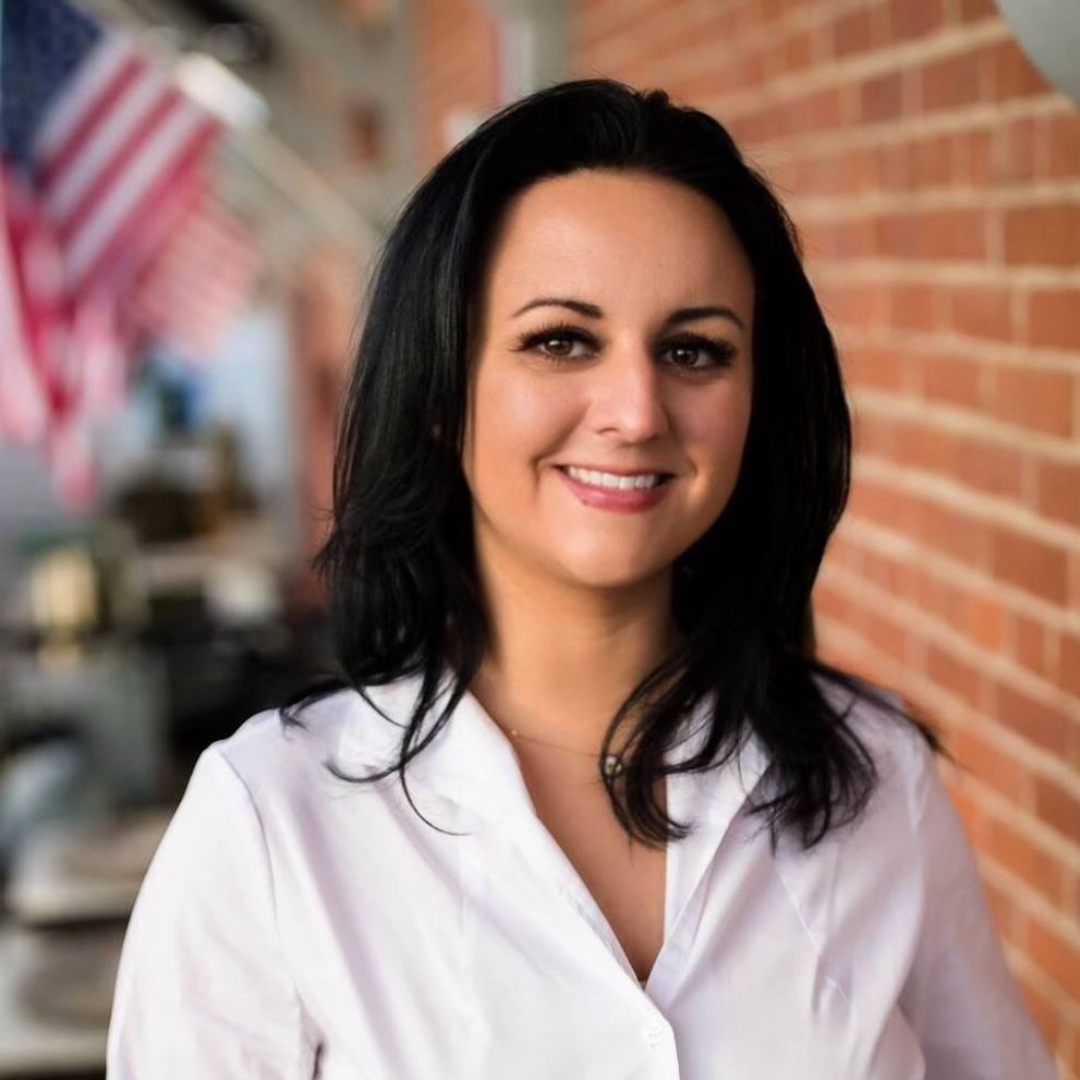 Leslie Elmore